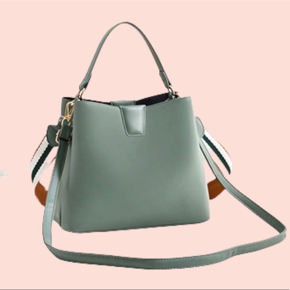 Rectangular Green Handbag - image 1